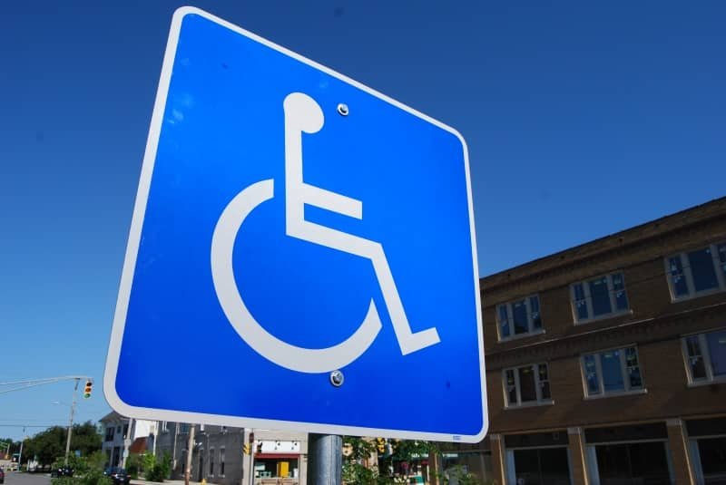 Handicap : le contrat social invalide (Version LSF)